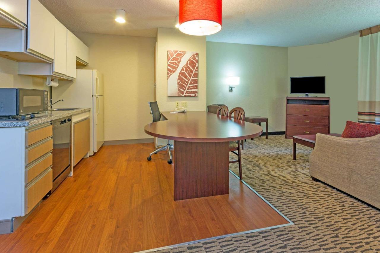 Mainstay Suites Detroit Farmington Hills Exteriér fotografie