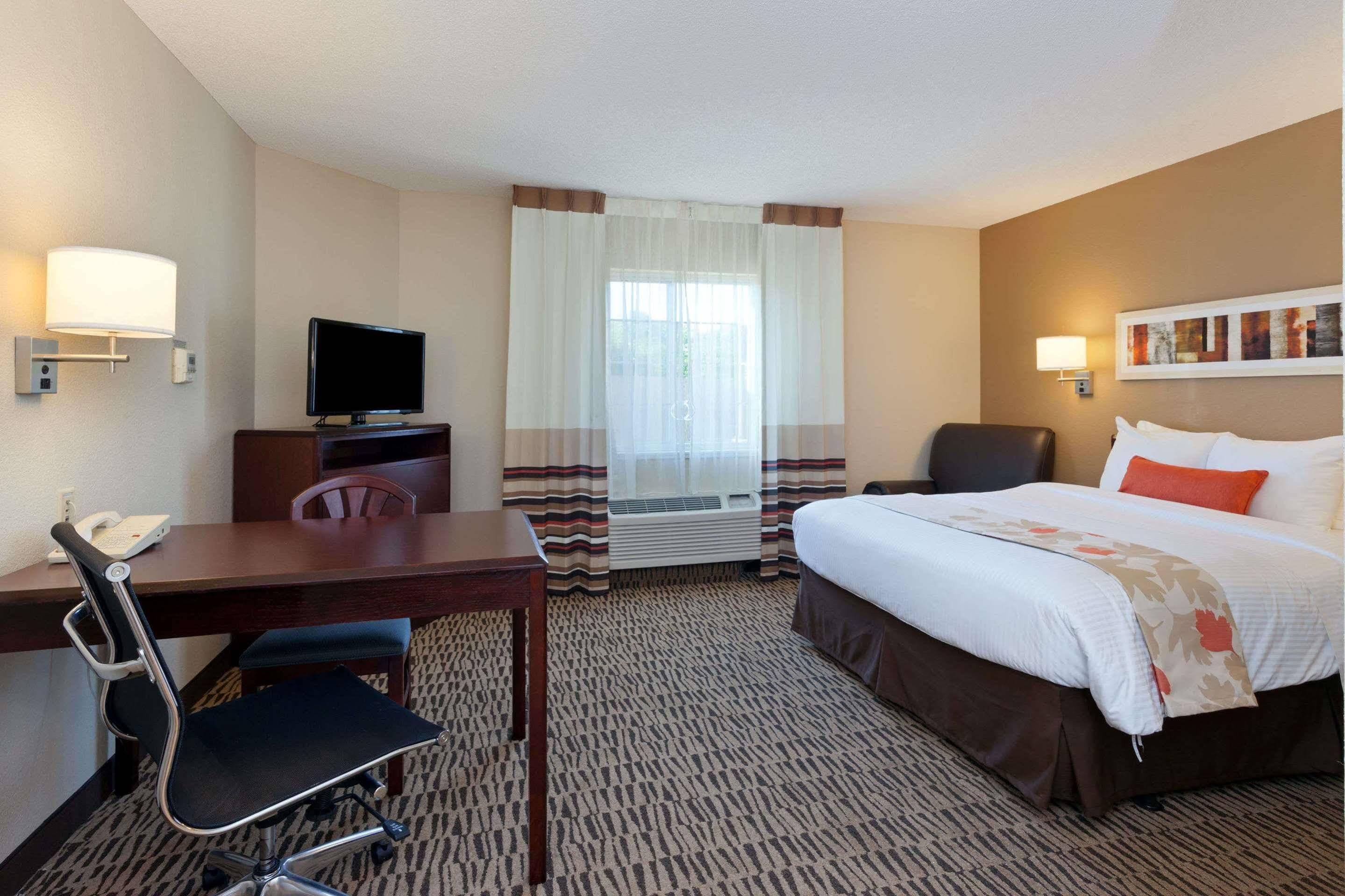 Mainstay Suites Detroit Farmington Hills Exteriér fotografie
