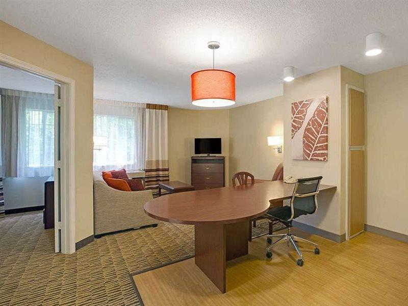 Mainstay Suites Detroit Farmington Hills Exteriér fotografie